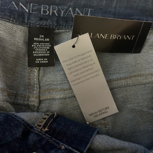 NWT Lane Bryant Mid Rise Boot Cut Jean - Size 24‎ Regular - Picture 3 of 5
